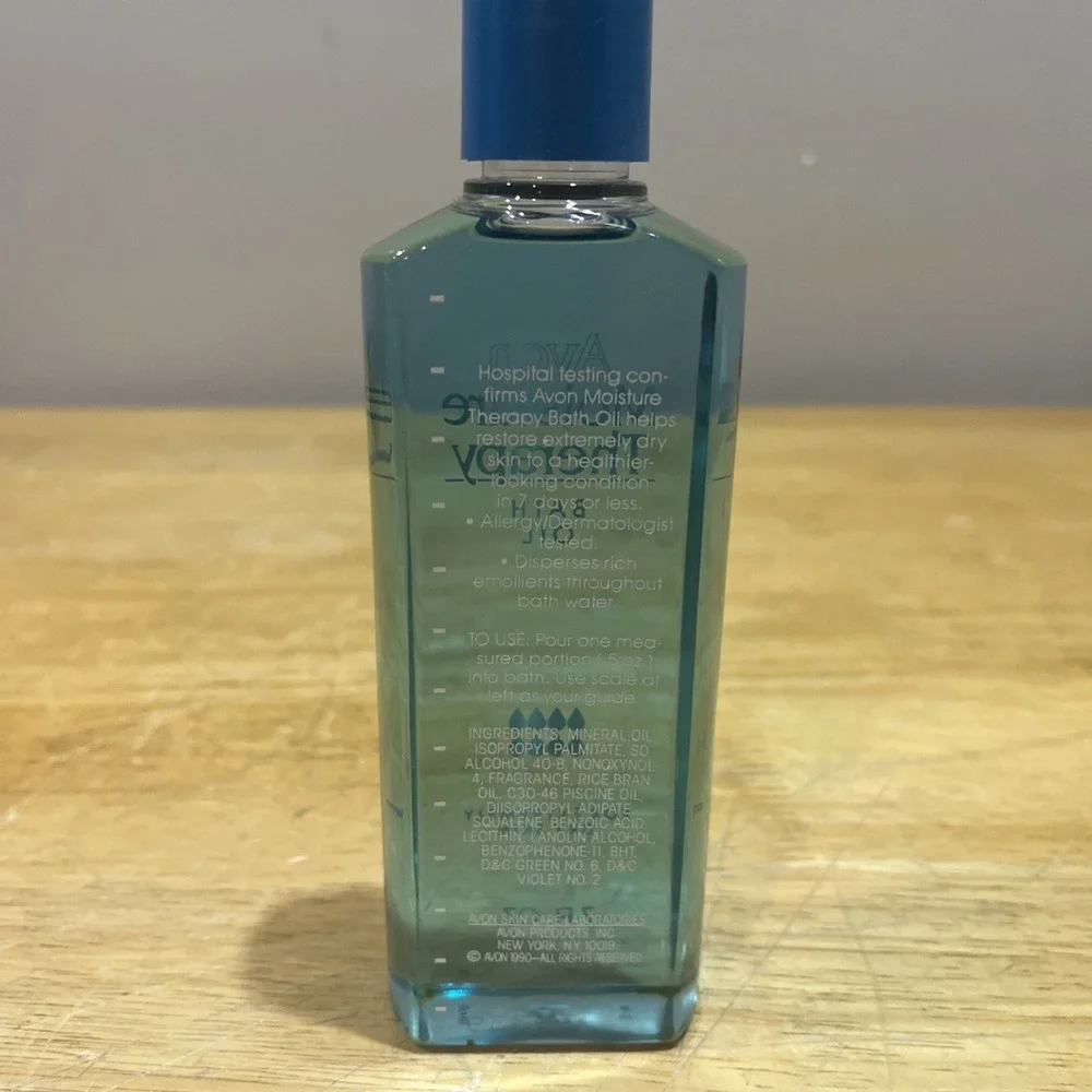 Avon Moisture Therapy Bath Oil 7oz For Extremely Dry‎ Skin NEW NOS Vintage 1990